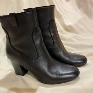 Clark’s Bendables  Size 9 Women’s boots